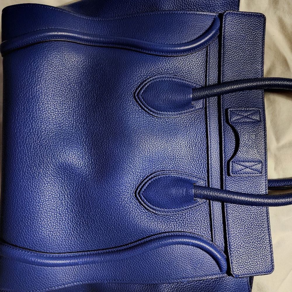 100% Authentic Céline Bag regular size! Luggage - Picture 11 of 14
